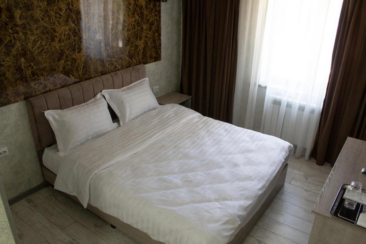 Artist Regenci Hotel Tașkent Exterior foto